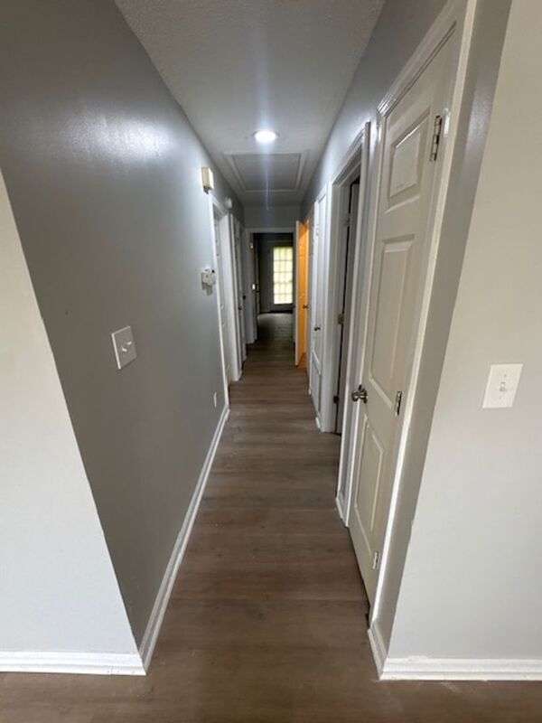 Building Photo - 5832 Ashridge Pl