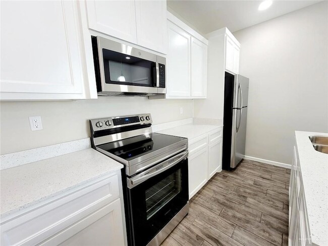 Building Photo - 2613 Sage Dr