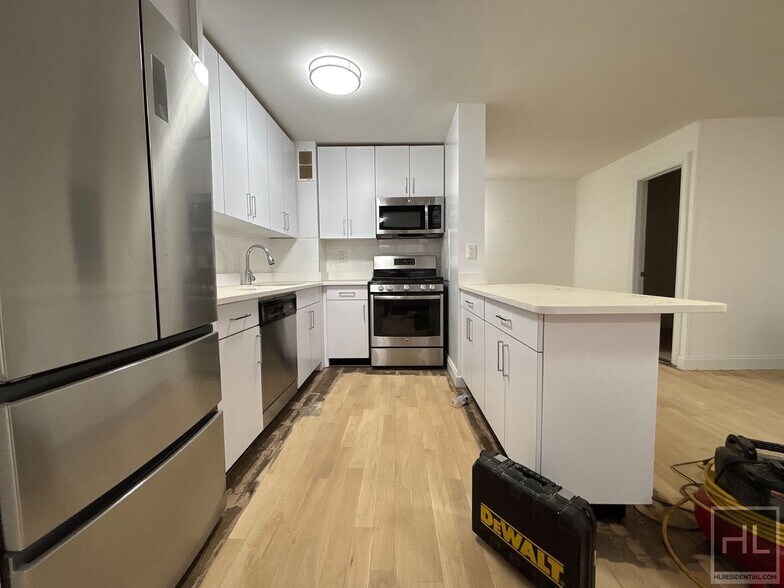 Building Photo - East 82nd Street