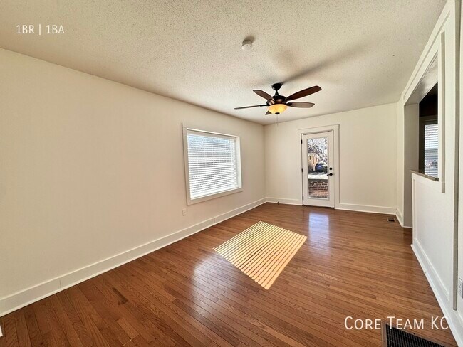 Building Photo - 4328 Roanoke Pkwy