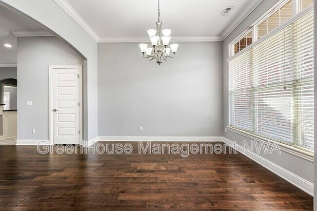 Building Photo - 4405 SW Eggersway Pl