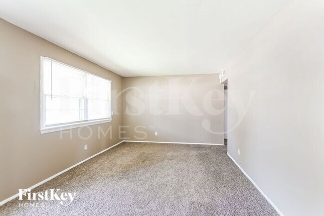 Building Photo - 510 Impala Ln