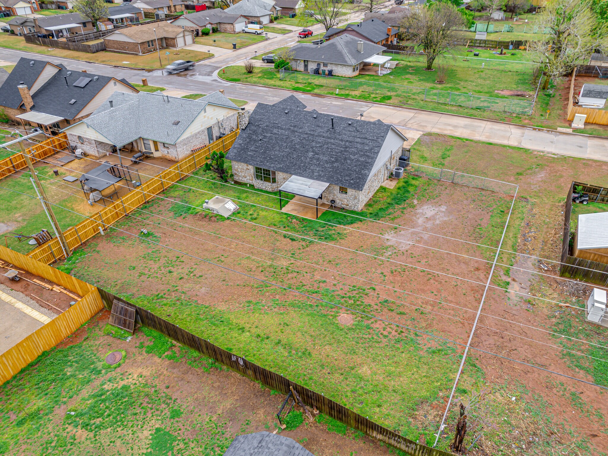 New Fencing - 5301 SE 82nd St