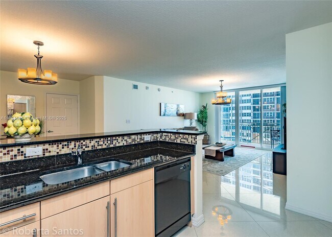 Building Photo - 2080 S Ocean Dr