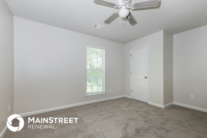Building Photo - 4036 Angels Dr