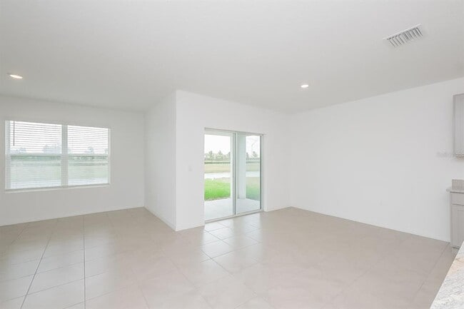 Building Photo - 17226 Reserva Dr