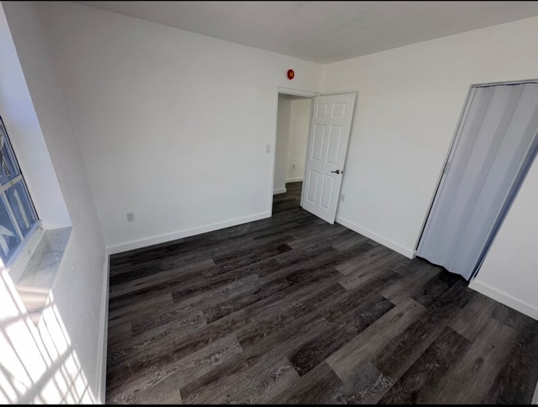 Building Photo - 5410 NW 13th Ave