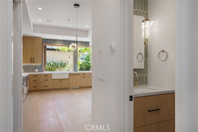 Building Photo - 1120 7th St