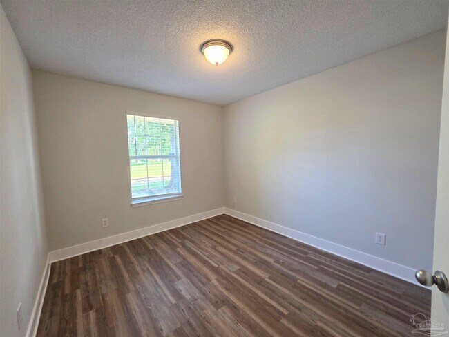 Building Photo - 5008 Orlando Ct