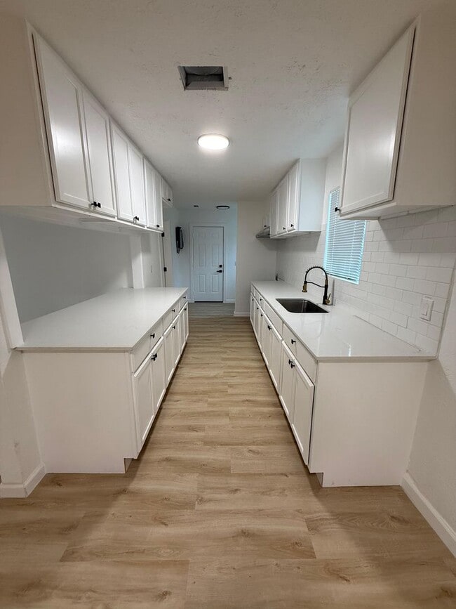 Building Photo - Gorgeous all renovated Home in Houston, TX!.