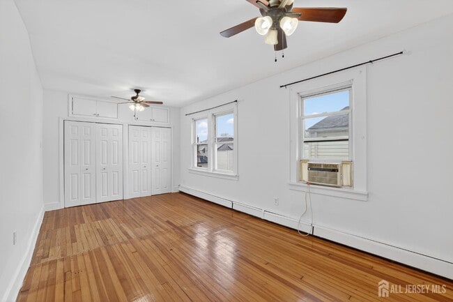 Building Photo - 47 Marion St