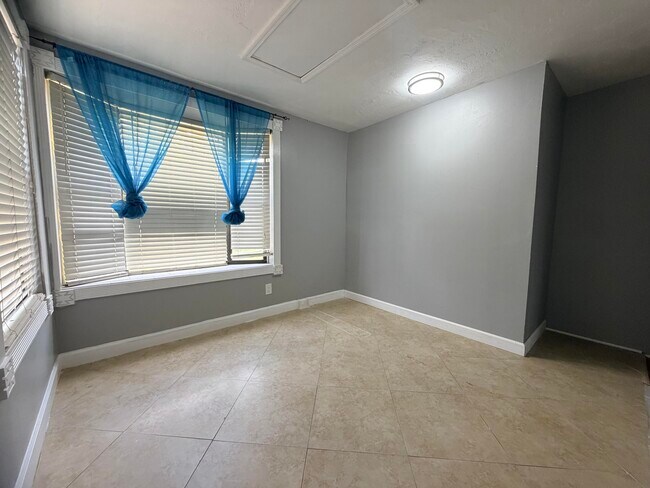 Building Photo - 8381 NW 28th Pl