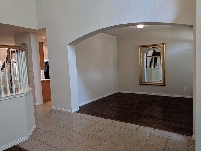 Building Photo - Charming 4 beds 3 baths in Frisco