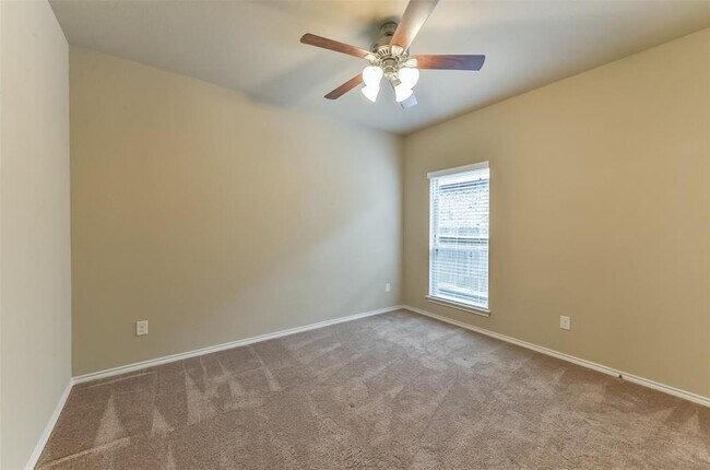 Building Photo - 248 Clementine Ct