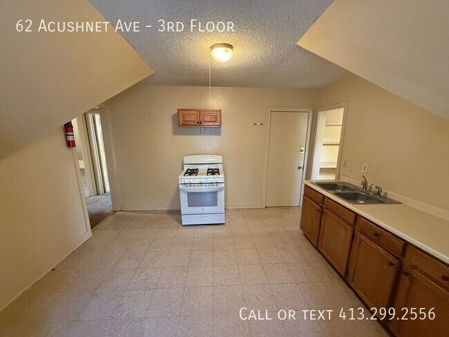 Building Photo - 62 Acushnet Ave