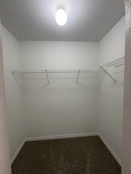 Building Photo - 841 Sun Ridge Village Dr