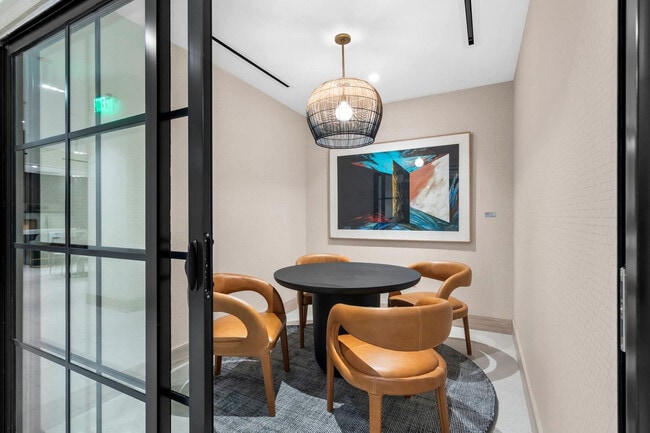 Building Photo - 225 N Miami Ave