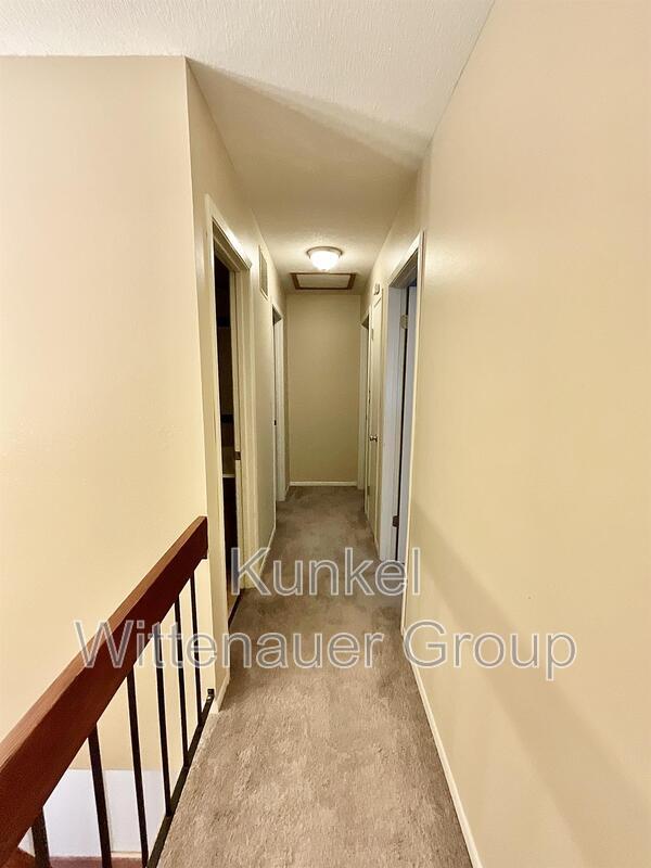 Building Photo - 1126 Woodgate Dr