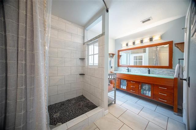 Building Photo - 3824 Huckleberry Dr