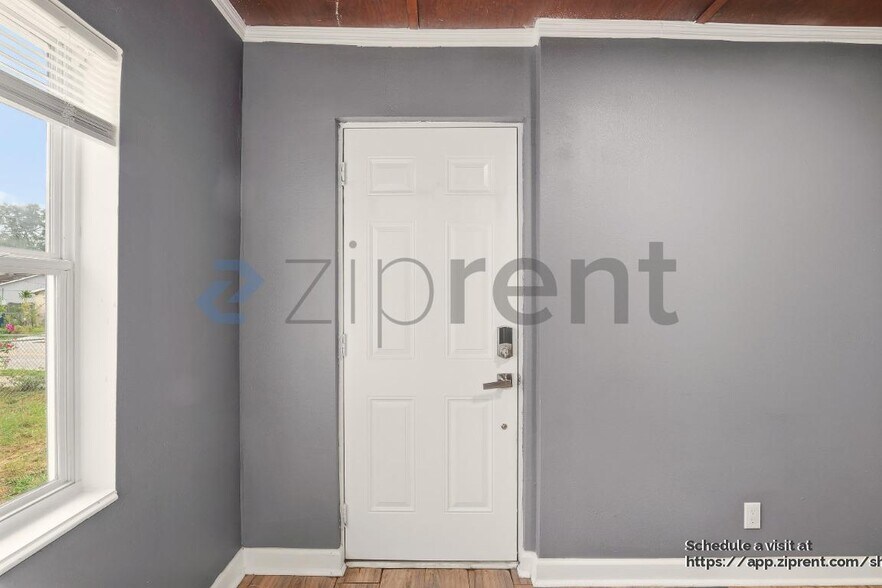 Building Photo - 1612 E Sitka St