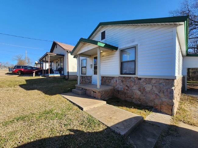 Building Photo - Cute 2 bed 1 bath house in Shawnee