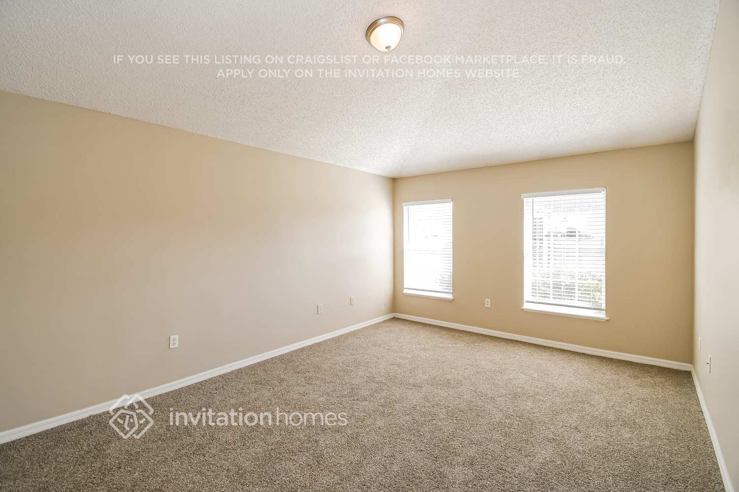 Building Photo - 4024 Half Moon Cir
