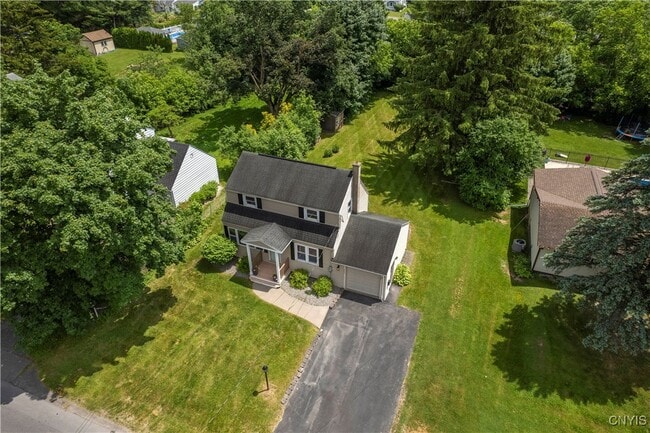 Building Photo - 202 Fairway Dr