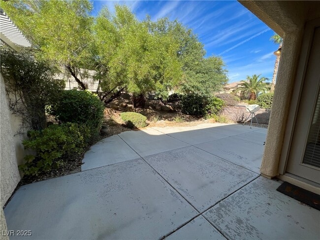 Building Photo - 5445 Progresso St