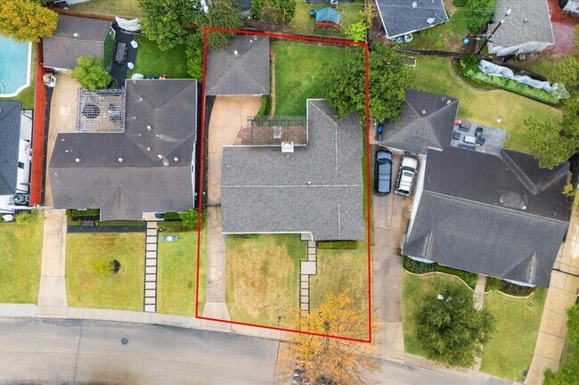 Building Photo - 6158 Burgoyne Rd