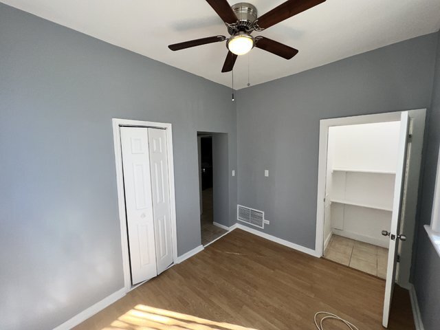 Building Photo - 2701 E 75th Pl