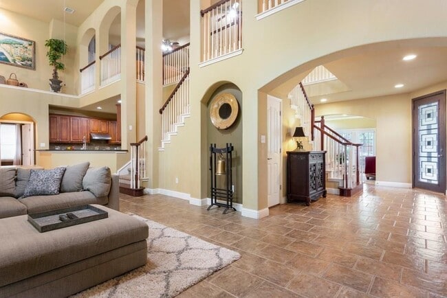 Building Photo - 1442 River Forest Dr