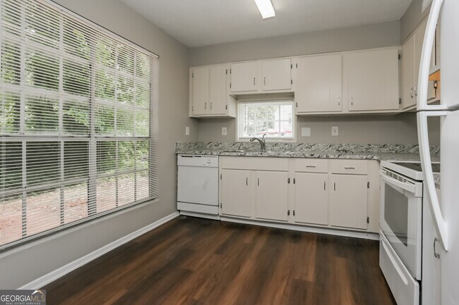 Building Photo - 1260 Old Countryside Cir