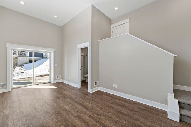 Building Photo - Luxury New Construction Home for Rent in Pittsburgh (Westwood/Oakwood Area)