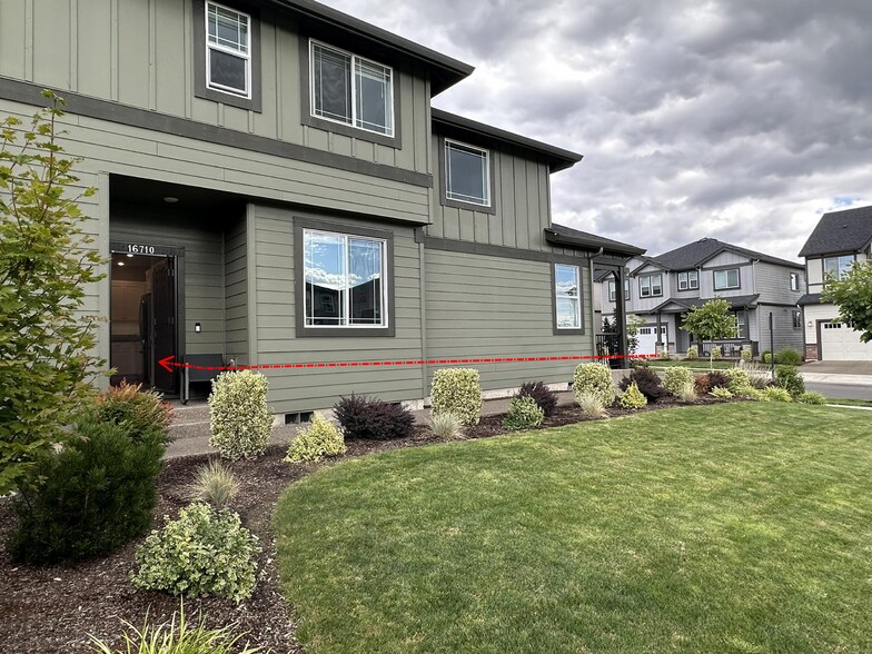 Building Photo - 16710 SW Darwin Loop