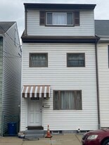 Building Photo - 1713 Mary St