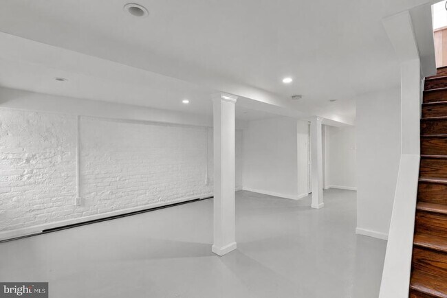Building Photo - 4007 4th St NW