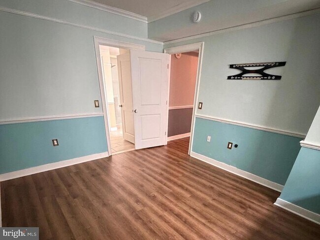 Building Photo - 555 Massachusetts Ave NW