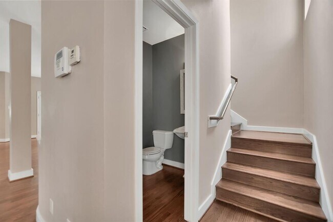 Building Photo - 4306 O'Reilly