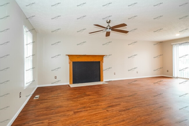 Building Photo - 2585 Fox Trail Dr