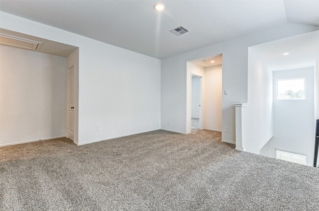 Building Photo - 24303 Alto Gdn Dr