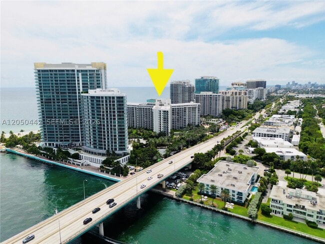 Building Photo - 10275 Collins Ave