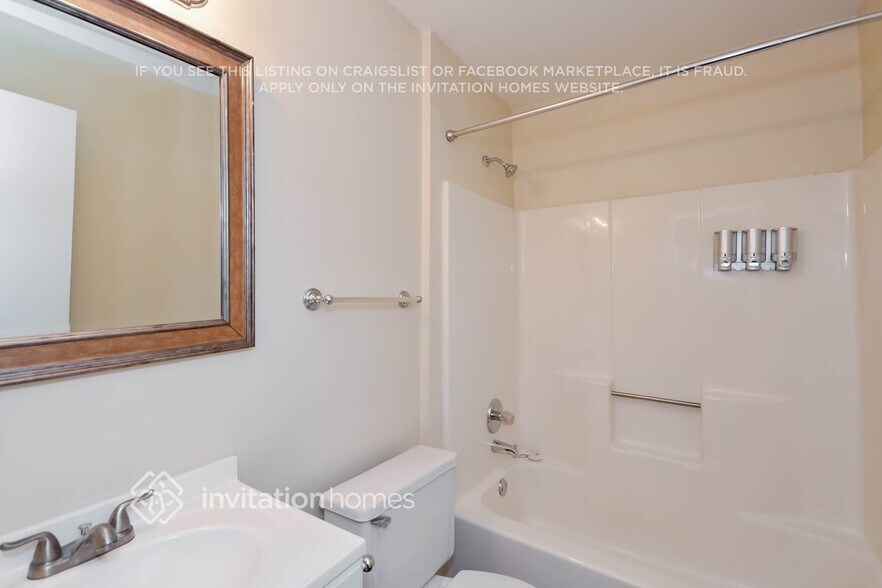 Building Photo - 403 Cindy Dr SE