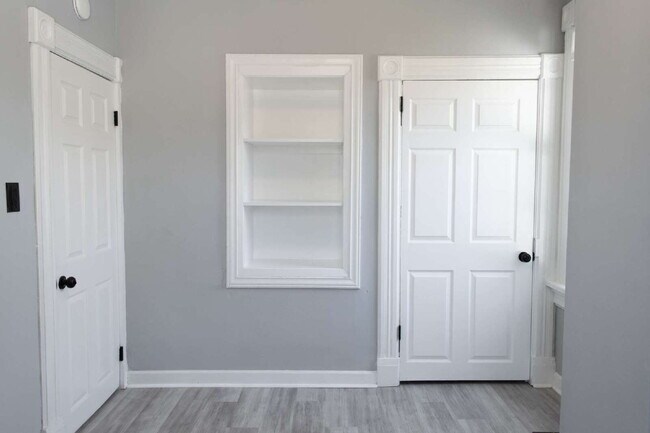 Building Photo - Student Housing Near the University of Dayton – Rent is $750 per bedroom (3 students), total leas...