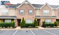 Building Photo - Wonderful 3BR Mboro townhome- GREAT location!
