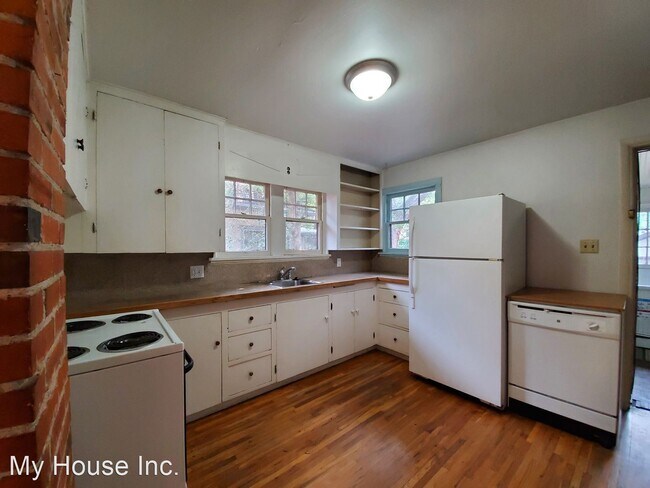 Building Photo - 4 br, 2 bath House - 417 East Edwards Street