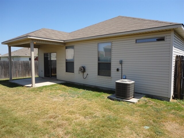 Building Photo - 14117 Silkwood Dr