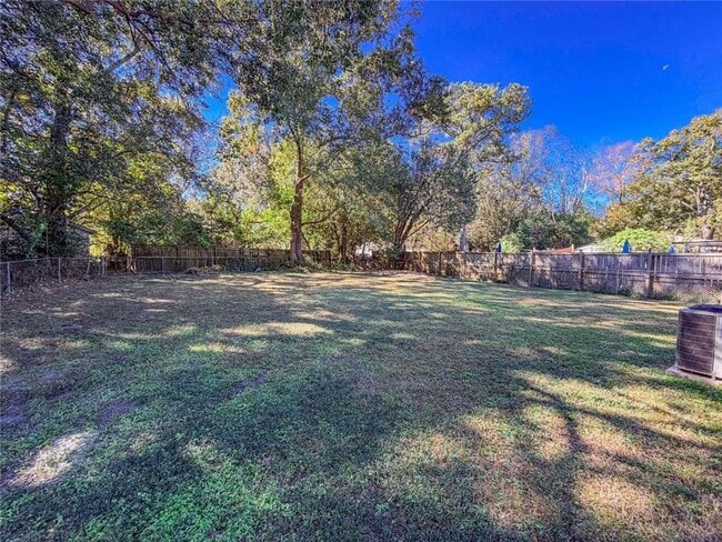 Building Photo - 2361 S Salvia St