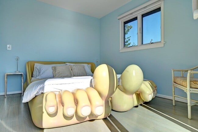 Building Photo - 323 Marine Blvd