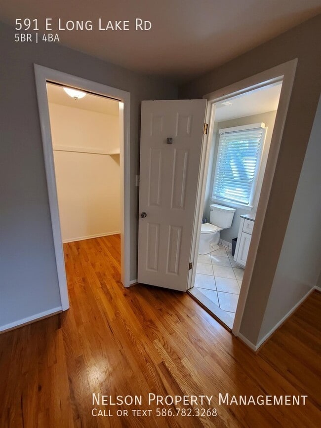 Building Photo - 591 E Long Lake Rd