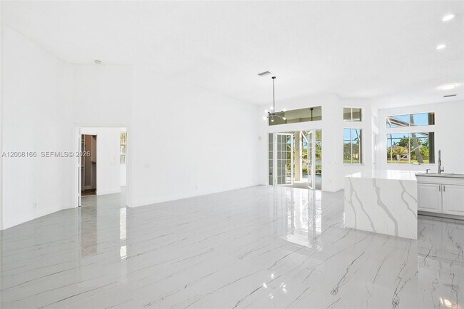 Building Photo - 646 Heritage Dr